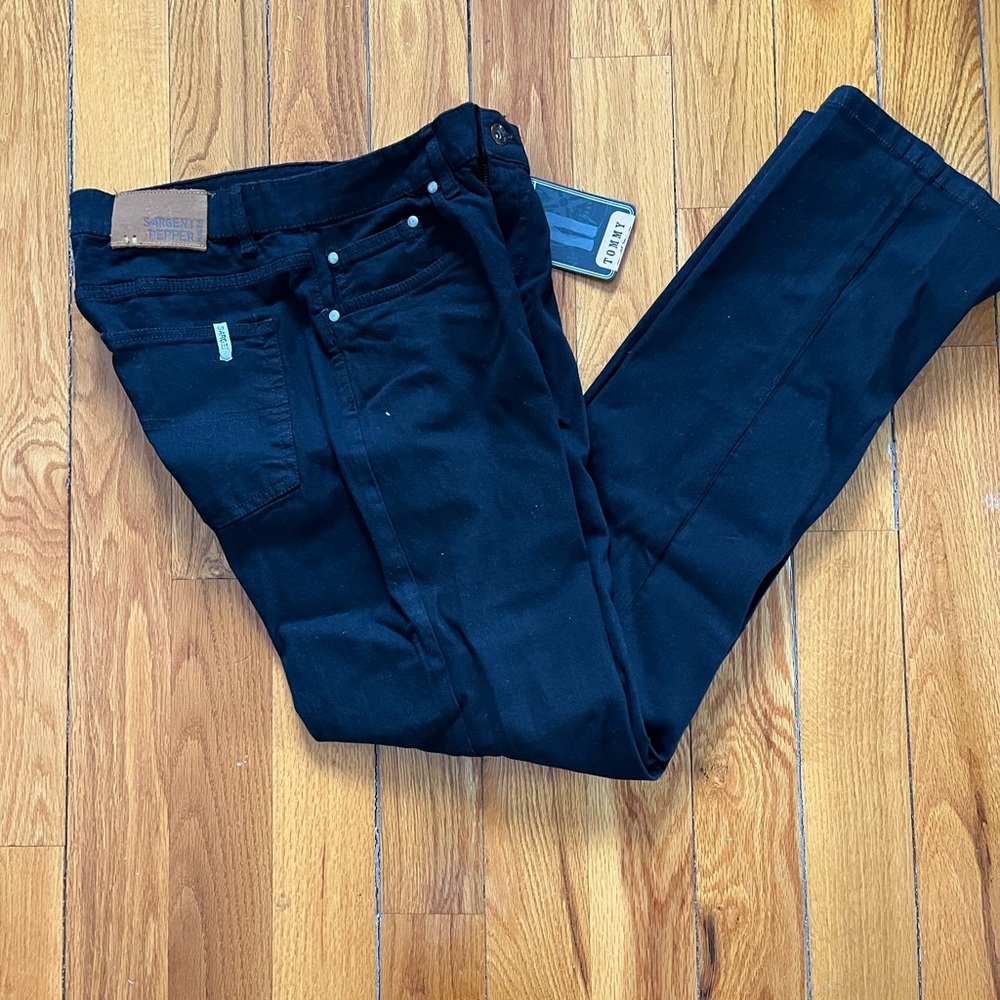 2/$20 - New with tag - Men's Black Jeans
